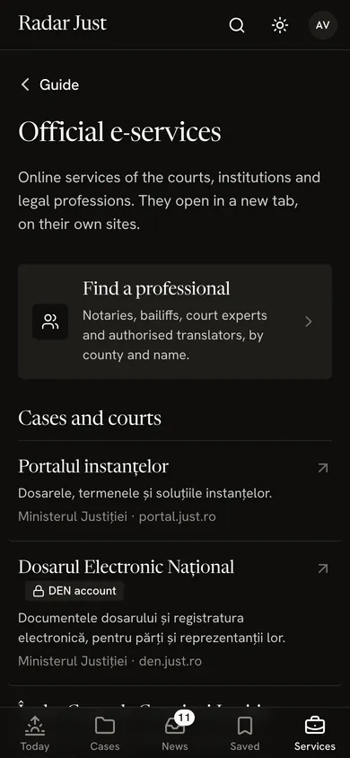 The Official e-⁠services screen: Find a professional (notaries, bailiffs, court experts and authorised translators), then the courts’ online services, by category.